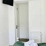Bed & Breakfast Mirandesa Garden Porto